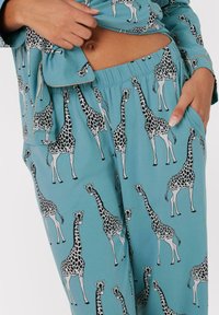 Chelsea Peers GIRAFFE PRINT SET - Pijama - blue