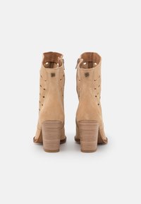 mtng Botines camperos - beige