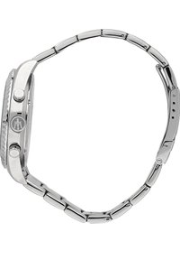 Silverfärgad klocka med metal länkarmband, rund boett, två knappar, texturerad bezel och logotypdetalj på sidan.