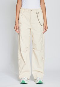 Gang TESSA PARACHUTE - Cargohose - eggshell