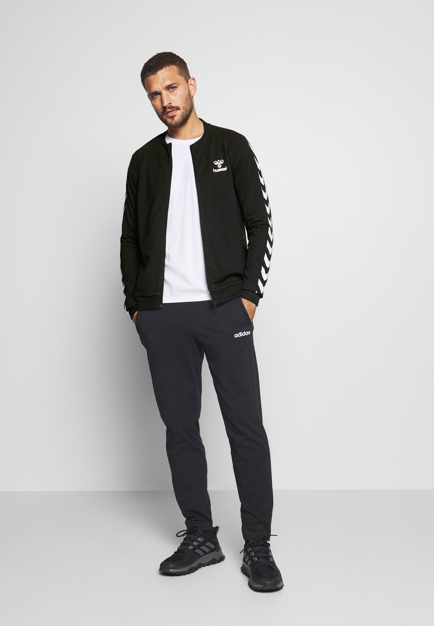 Hummel HMLRAY ZIP JACKET Hettejakke black Zalando.no Hummel Ray Zip Jacket, Grå | sonstebosport.no