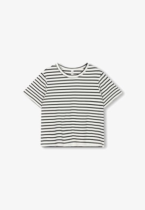 T-shirt a maniche corte realizzato in cotone morbido, con strisce orizzontali bianche e nere, scollatura rotonda e vestibilità rilassata.