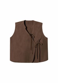 Chaleco marrón sin mangas con un diseño envolvente, que presenta dos cierres frontales con lazos y un acabado de tejido sutilmente texturizado.
