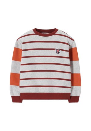 Trui met lange mouwen en ronde hals met horizontale rode strepen op lichtgrijs, effen oranje banden op de mouwen en een klein geborduurd figuurtje op de borst.