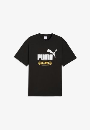 Tricou negru din bumbac cu text alb „PUMA” și logo, cu text auriu „KING” pe o formă ovală. Mâneci scurte și decolteu rotund.