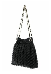 Sac à main noir matelassé avec une surface douce et texturée. Présente un haut froncé et une bandoulière à double chaîne avec des accents dorés.