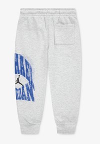 Jordan PANT - Tepláky - birch heather