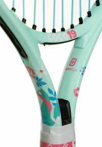 Mintgroene tennisracket met bloemmotieven in roze en blauw, voorzien van een kenmerkend 'COCO 19' logo en zwarte hardwareaccenten.