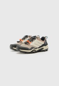 Adidas Terrex TERREX SKYCHASER - Fjellsko - trace brown/wonder alumina/semi flash aqua