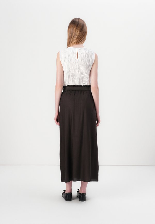 ONLVENEDIG PAPERBAG LONG SKIRT - Maxi skirt - chocolate torte4