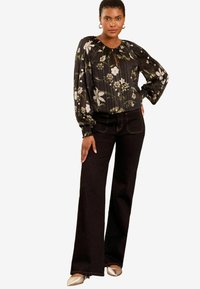 Love & Roses PETITE FIT -  DETAIL CREW NECK LONG SLEEVE  - Blúzka - black floral