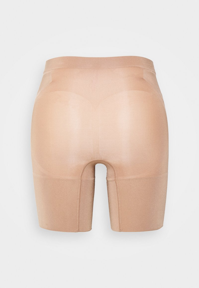 Spanx SPANXSCULPT™ ONCORE MID-THIGH SHORT Shapewear café au