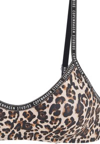 Podprsenka s leopardím vzorom na svetlo béžovom podklade a čiernymi popruhmi s logom "Copenhagen Studios". Hladká textúra a mäkký materiál.