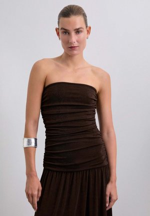 STRAPPLES - Vestido ligero - brown