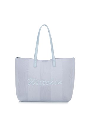 Lichtblauwe totebag van textuurstof, met lange hengsels en geborduurd "Wittchen" logo aan de voorkant. Rechthoekige vorm.