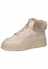 Sneakers alti beige in pelle con colletto in pelliccia sintetica, superficie testurizzata e suola in gomma spessa. Design con lacci.