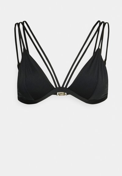 Top de biquíni preto com copas triangulares, várias tiras estreitas e um fecho de metal dourado no centro. Tecido macio e elástico.