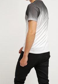 Jack & Jones T-shirt med print - black