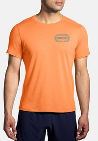 Brooks - DISTANCE SHORT SLEEVE 2.0 - Potiskana majica - live wire miles of fun Miniaturna slika 1