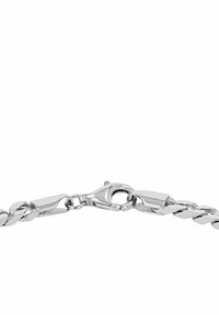 Pulsera de cadena de plata con eslabones entrelazados y un cierre de langosta. La textura es suave con un acabado pulido.