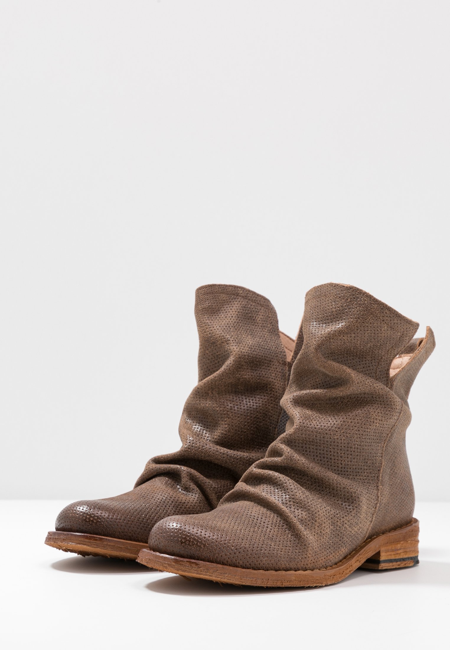 felmini gredo boots