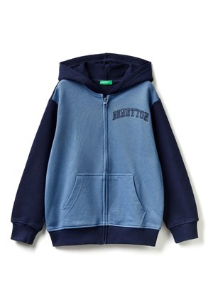 Sweat à capuche zippé bleu et bleu marine avec poches avant, capuche, et texte "BENETTON" sur le côté gauche de la poitrine.