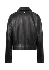 Schwarze Lederjacke mit langen Ärmeln, gerader Rückennaht, Kragen und einem kleinen geknöpften Riemen am oberen mittleren Rücken.
