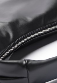 Zign Studio Ručna torba - black