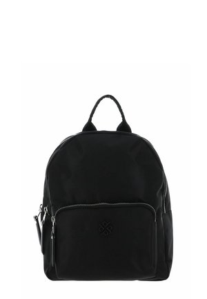 Schwarzer Nylon-Rucksack mit runder Form. Verfügt über einen Oberhandgriff, eine mit Reißverschluss sichere Fronttasche und ein dezentes, geprägtes Logodetail.
