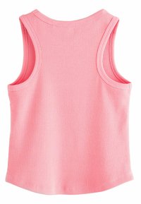 Débardeur rose côtelé avec un col rond, sans manches et ourlet droit. Texture tissée avec des détails de couture visibles.