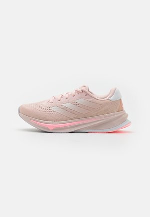 SUPERNOVA RISE - Zapatillas running asfalto - sandy pink/dash grey/pink spark