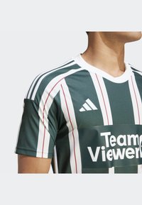 adidas Performance MANCHESTER UNITED AWAY - Squadra - green night/core white/active maroon