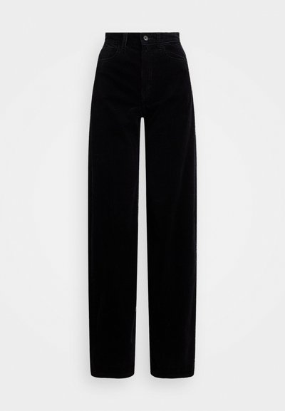 Μαύρα παντελόνια κοτλέ με ψηλή μέση, φαρδύ σχέδιο ποδιού και μία μπροστινή κουμπί. Λείο υλικό με κατακόρυφες ραβδώσεις.