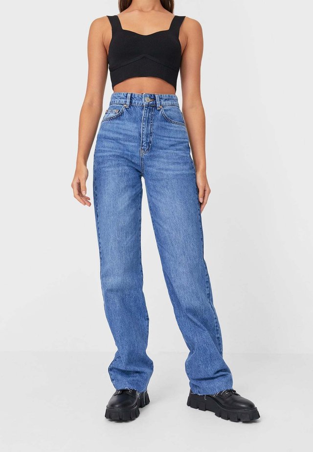 Stradivarius Straight Leg Jeans für Damen | Upgrade für Beine ...