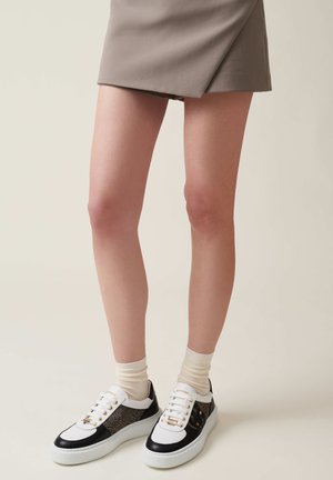 SNEAKERS - Trainers - nero op naturale