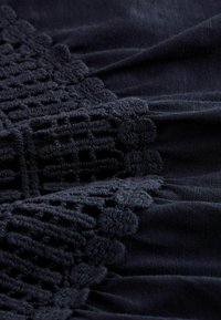 Next SHORT SLEEVE BUBBLEHEM REGULAR FIT - Triko s potiskem - navy