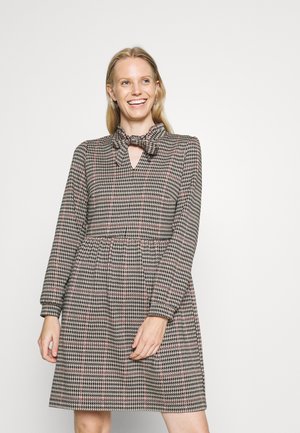 DRESS INTERLOCK - Kjole - powder creme/multi
