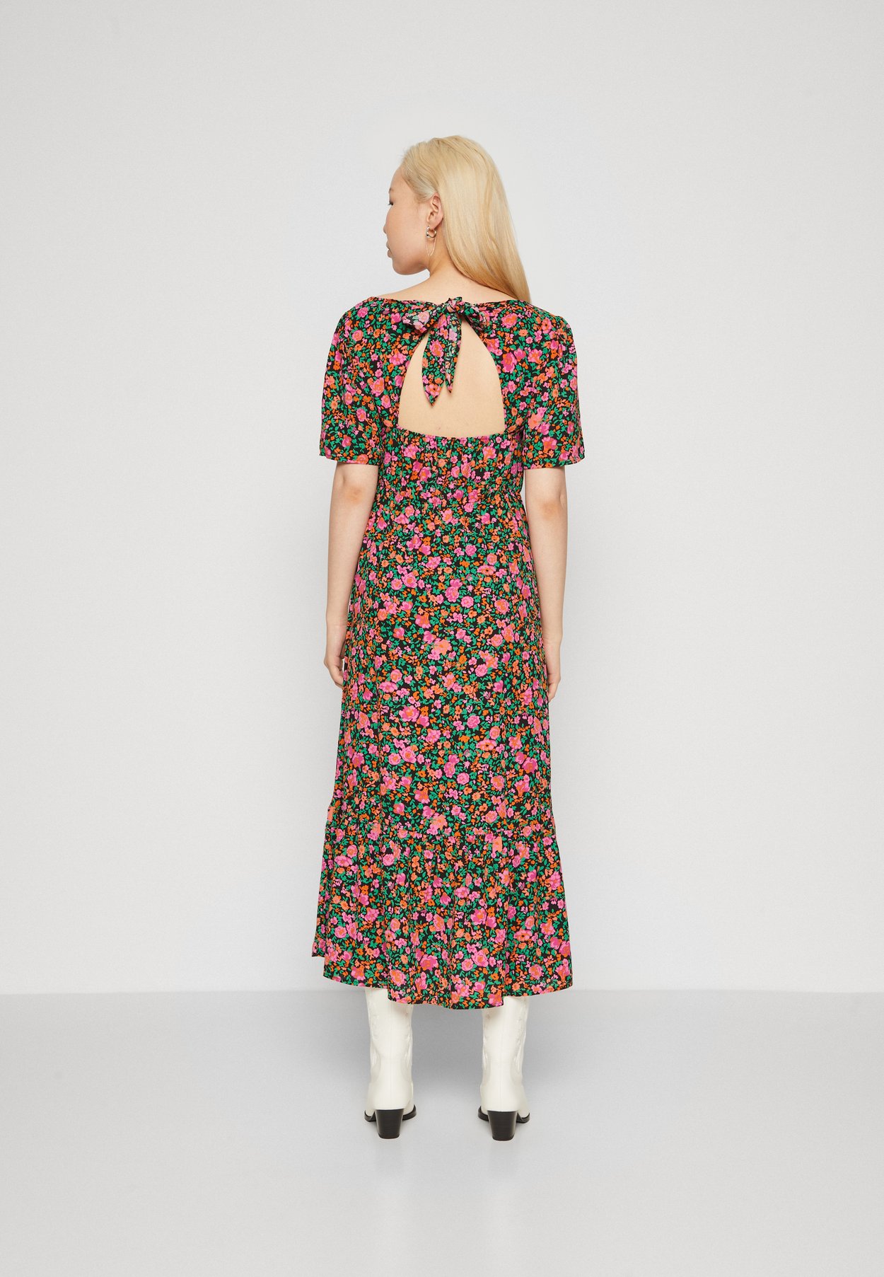 ONLSAFINA LIFE V NECK MIDI DRESS