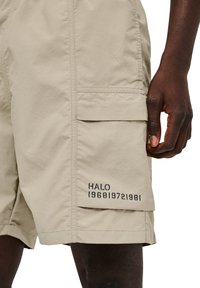 HALO RANGER - Shorts - seneca rock