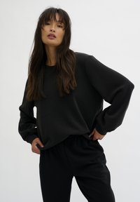 My Essential Wardrobe - Sweatshirt - black Thumbnail-Bild 1