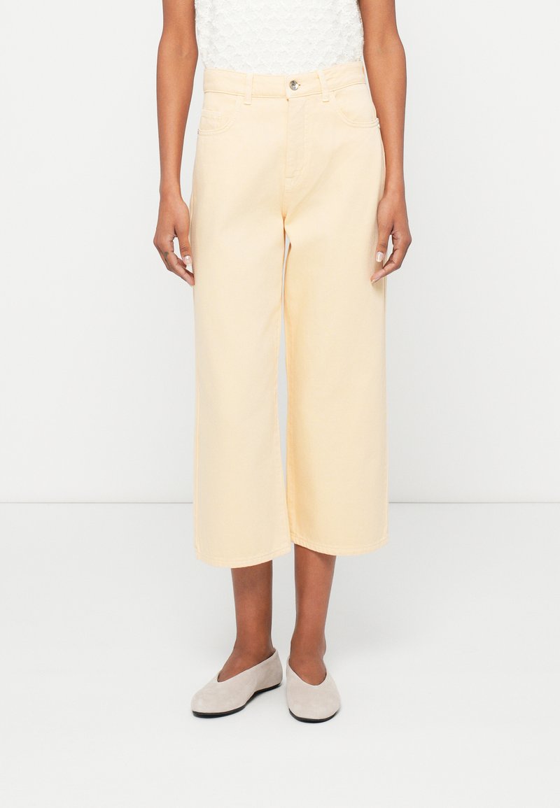 PATRIZIA PEPE Relaxed fit jeans lichtgeel