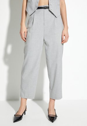 POCKET DETAIL RISE BELTED  - Trousers - grey