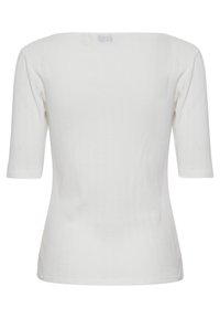 Hvid kortærmet top med en ribbet tekstur og en let off-the-shoulder halsudskæring, designet med en tætsiddende silhuet.