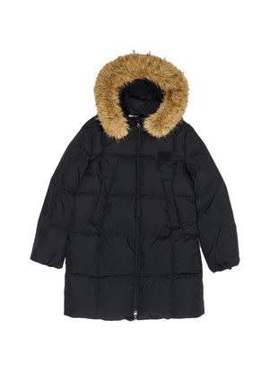 Abrigo negro acolchado con capucha forrada de piel sintética, cierre de cremallera, dos bolsillos laterales y un diseño acolchado para aislamiento.