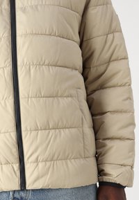 GAP LOGO - Viegla jaka - perfect khaki
