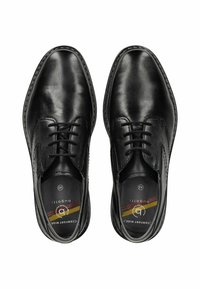 Zapatos de vestir de cuero negro con un acabado suave, diseño con cordones, punta redonda y costuras en contraste a lo largo de la suela.
