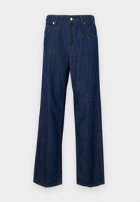 Calças de ganga de um azul escuro com um corte descontraído, apresentando cinco bolsos, um fecho de botão e costuras visíveis ao longo das costuras.