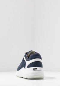 Thumbnail Image 6