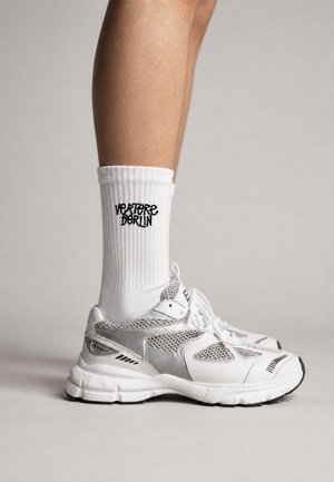 Vertere Berlin, KB LOGO TENNIS SOCKS - Calcetines - white