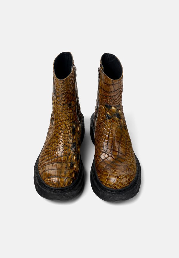 VAMONOS - Platform ankle boots - mittelbraun4